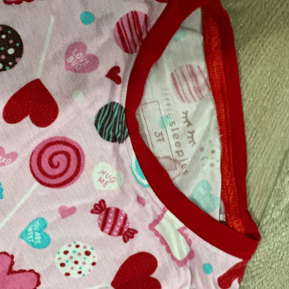Little sleepies pajamas - Picture 2 of 2